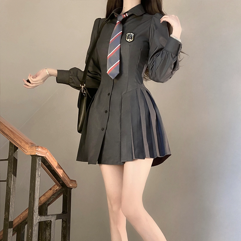 九条喵 纯色百褶翻领长袖百褶裙连衣裙 灰色