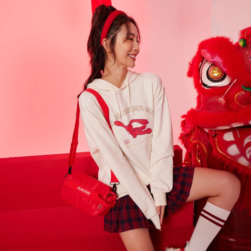 鸿星尔克 兔飞猛进/新年款 生活系列 卡通字母印花休闲运动宽松套头连帽卫衣 男款 冰川白