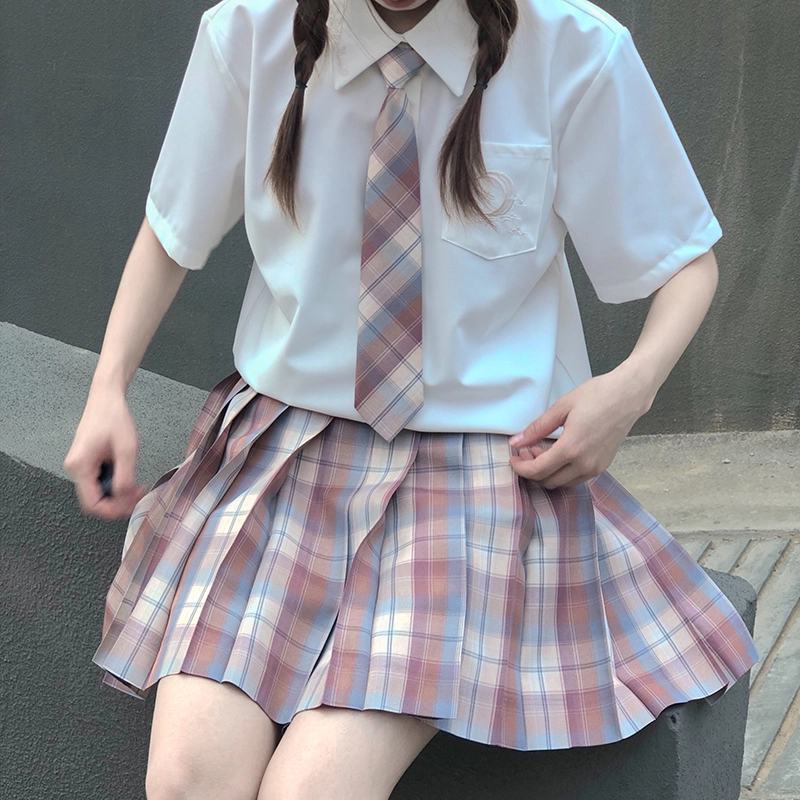 东鲸岁时记 格子制服百褶半身裙 女款
