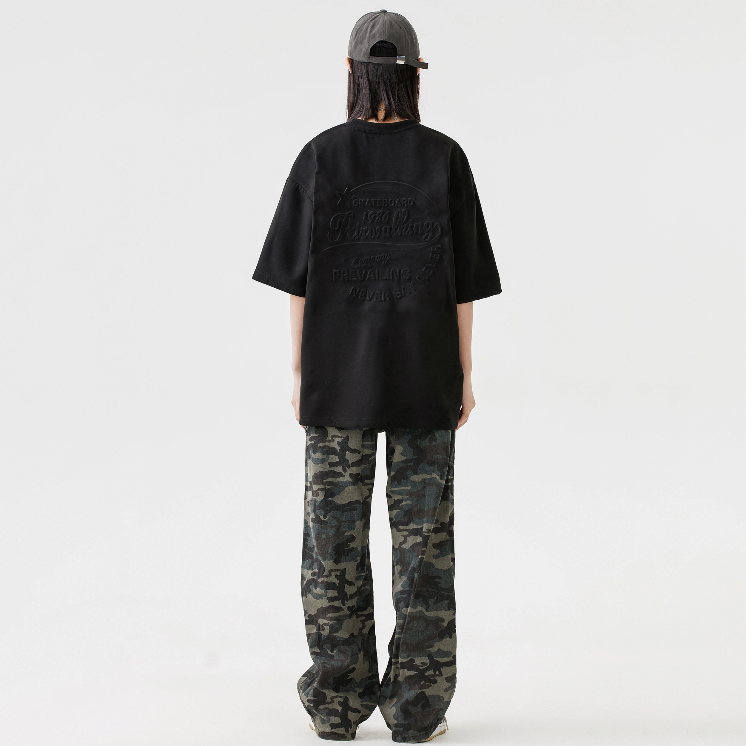 Airwalk T