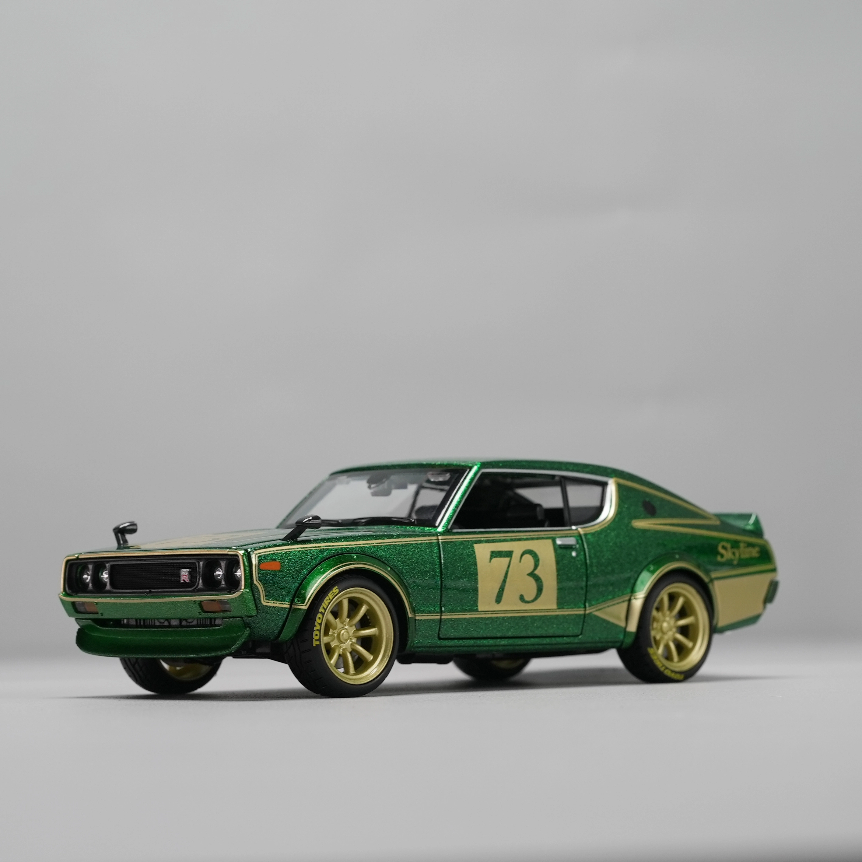 Maisto 124 1973tokyo skyline 2000gt-r
