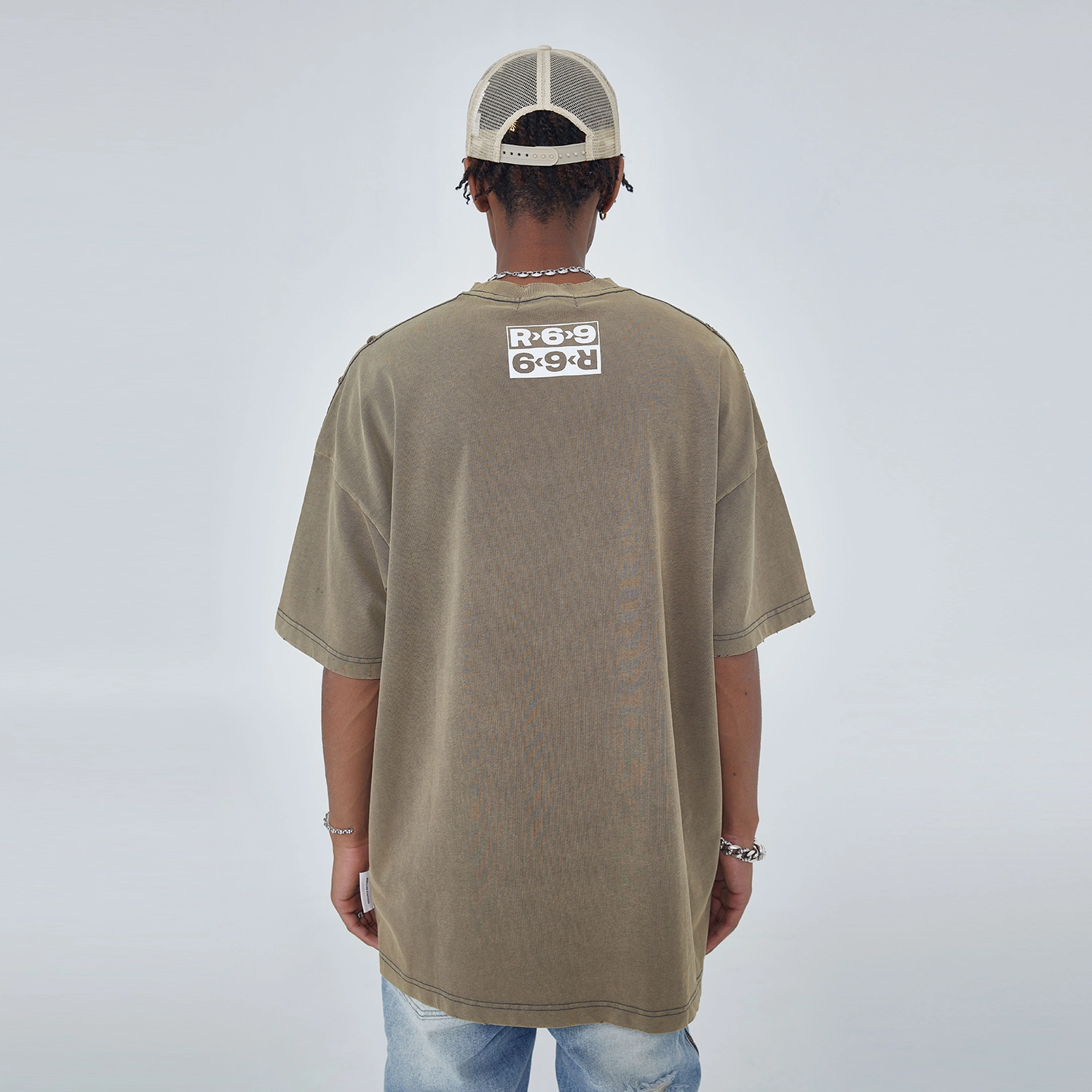 R69 SS22 T
