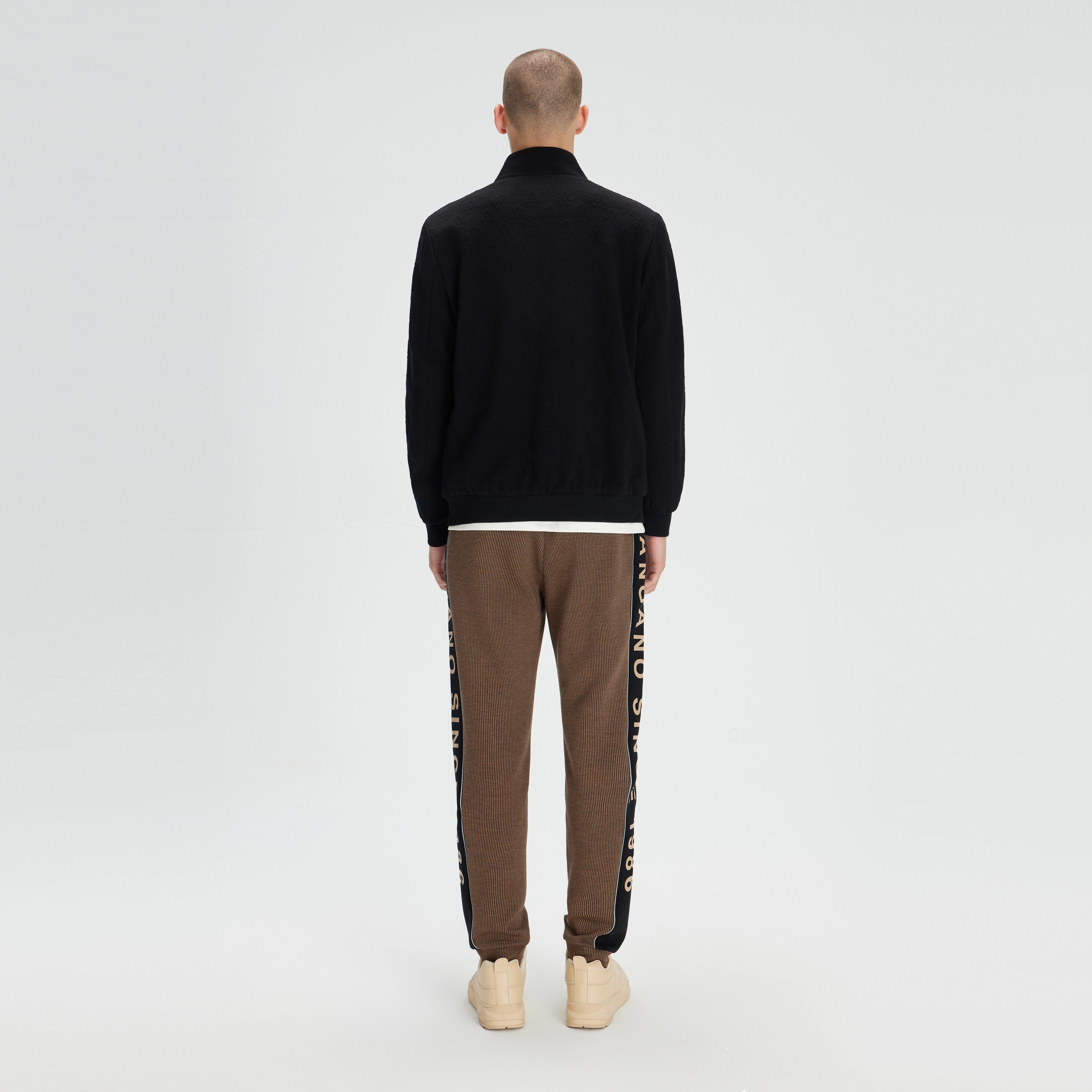 MANGANO FW22