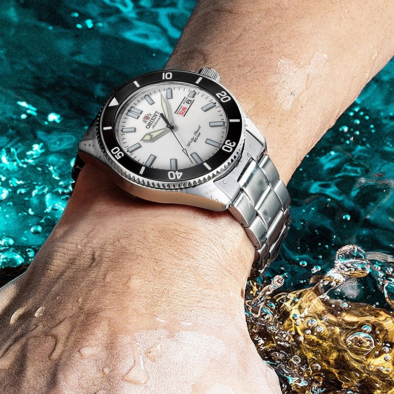 ORIENT 200 RA-AA0918S19B