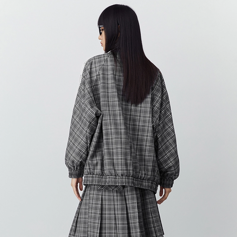 太平鸟女装 格纹满印休闲运动夹克外套 女款 灰色格纹