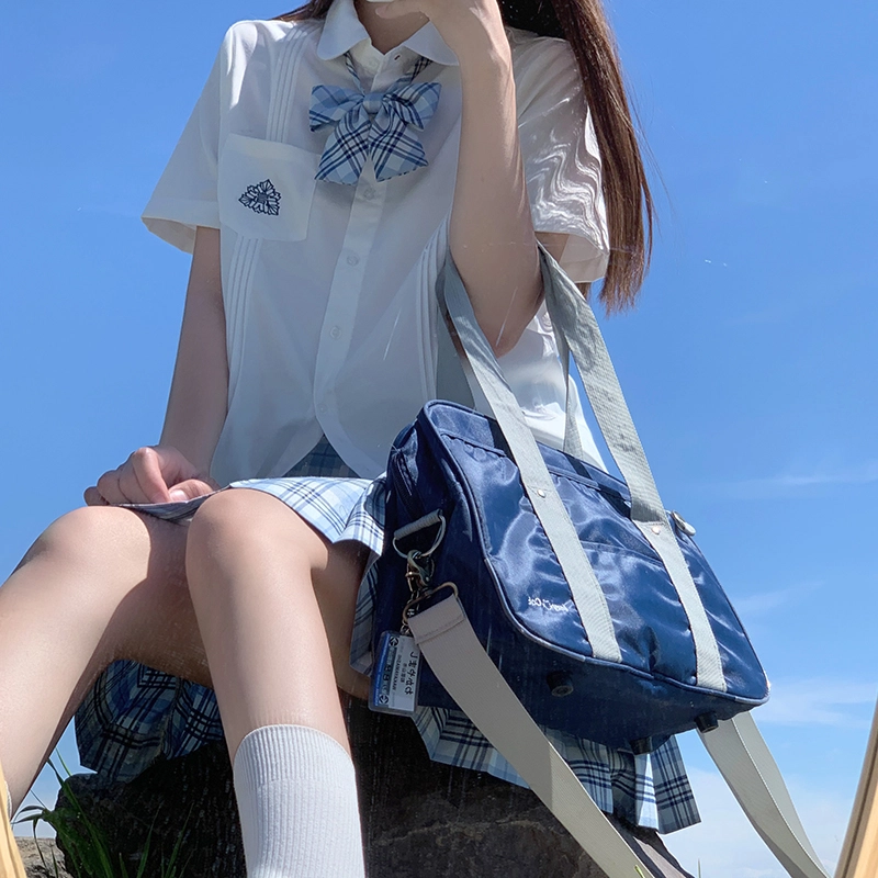 东鲸岁时记 刺绣领带翻领单排扣短袖衬衫 女款