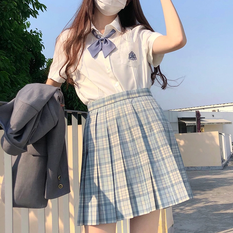 东鲸岁时记 刺绣领带翻领单排扣短袖衬衫 女款