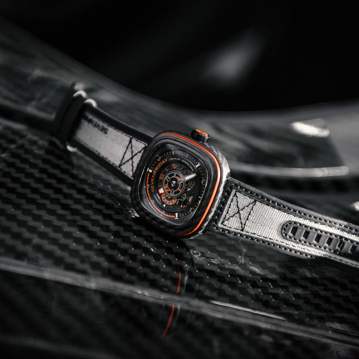 SEVENFRIDAY P 100 47.6mm P3C09
