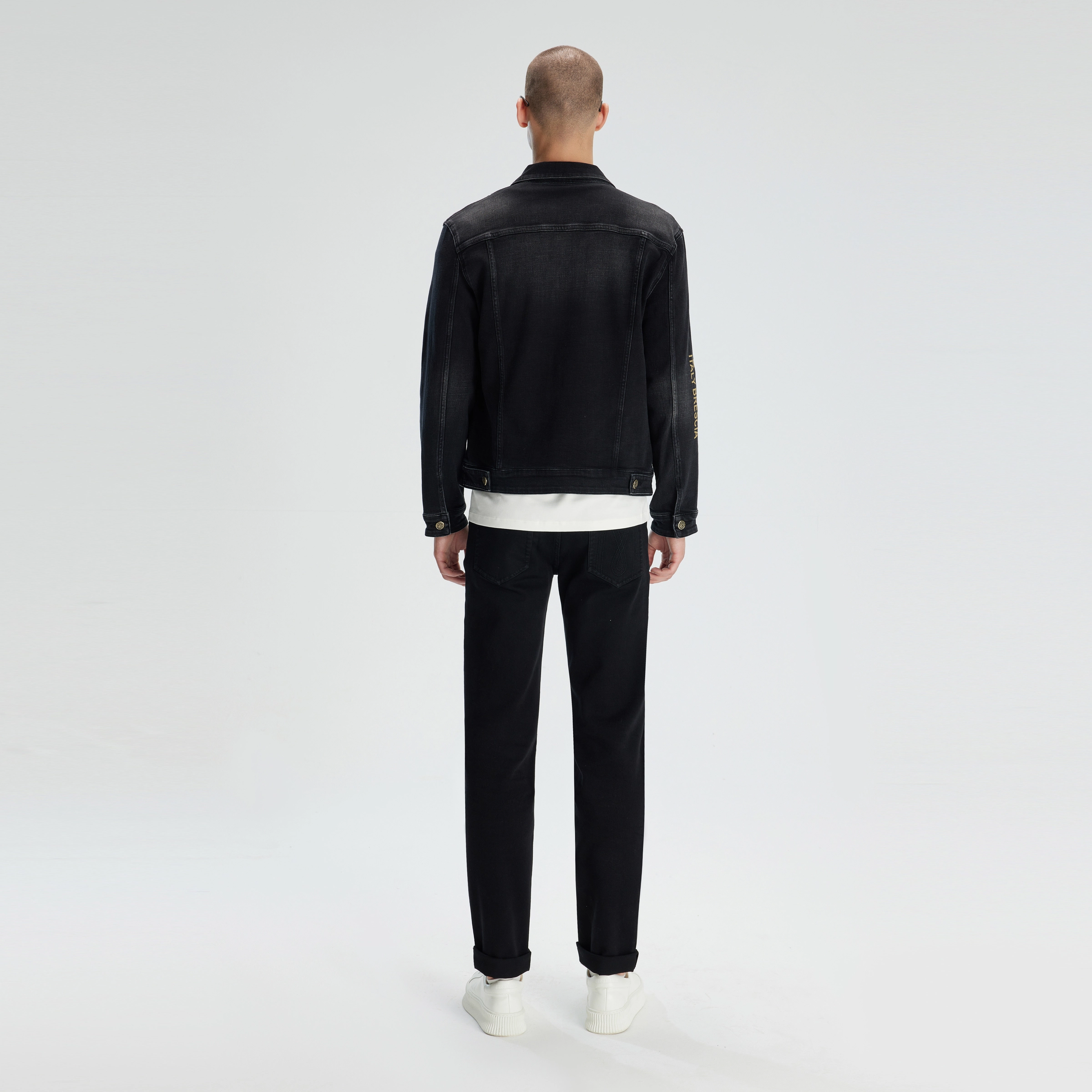 MANGANO FW22