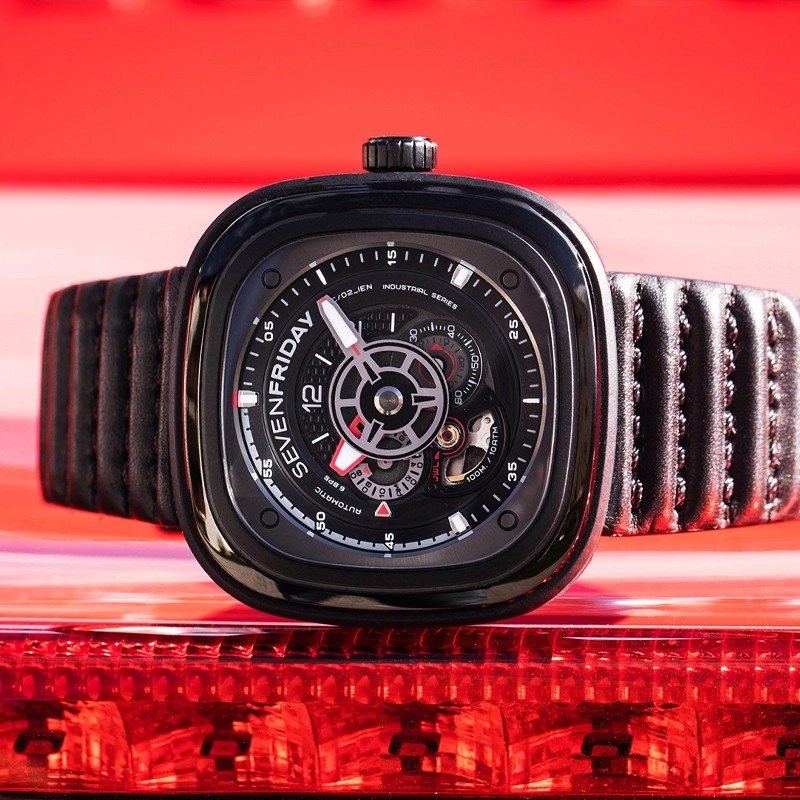 SEVENFRIDAY P 47.6mm P3C02L
