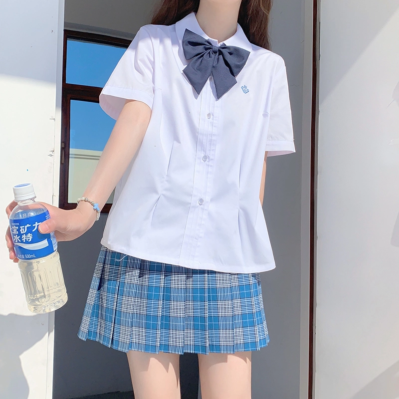 东鲸岁时记 刺绣印花收腰短袖 紫川附中衬衫 女款