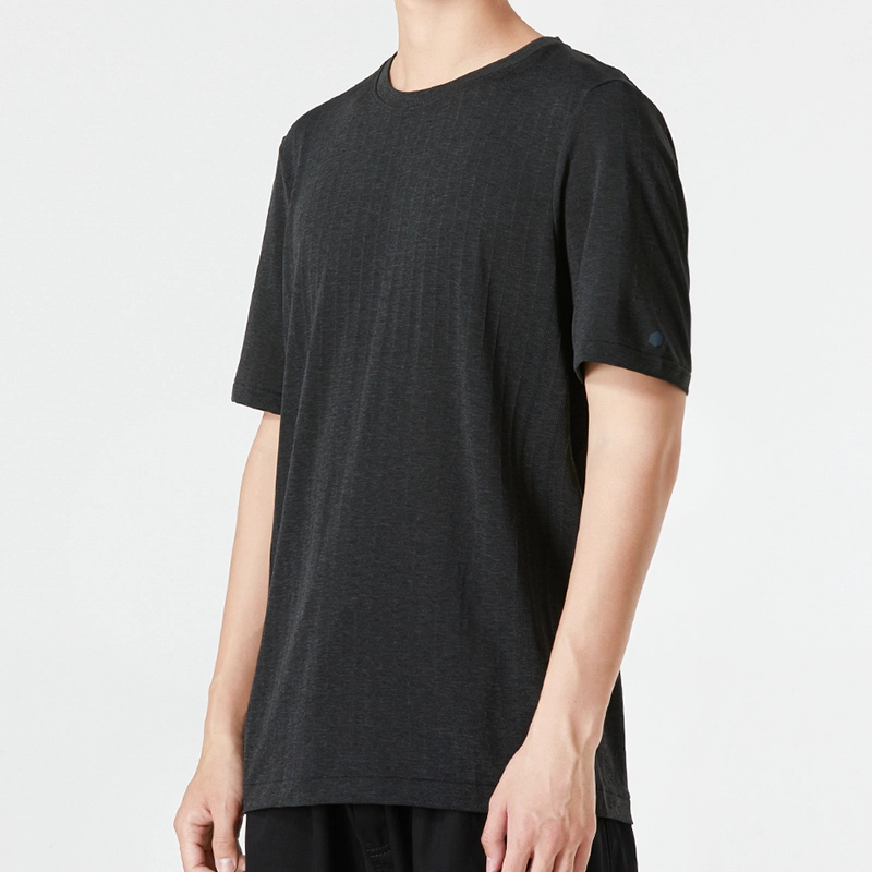 Under Armour T