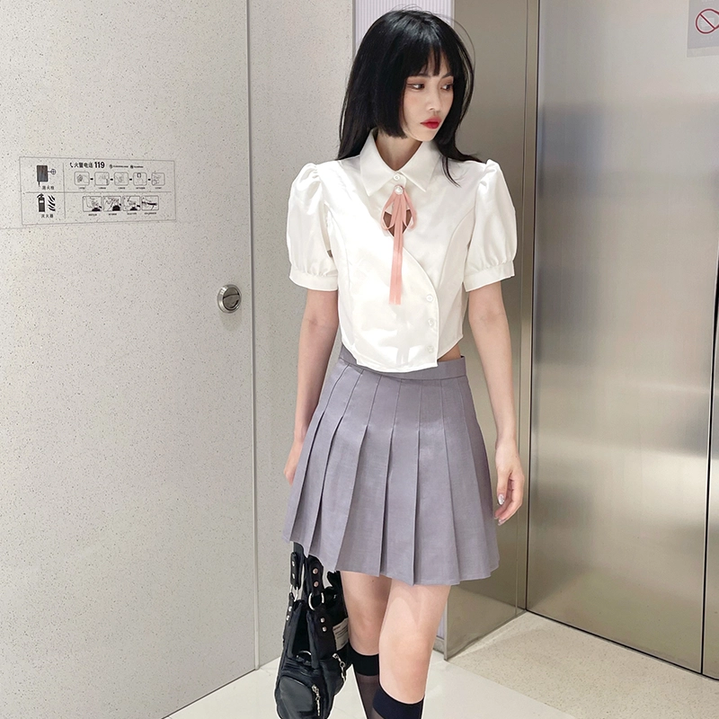 九条喵 爱心镂空收腰泡泡袖领结衬衫制服上装 女款 白色