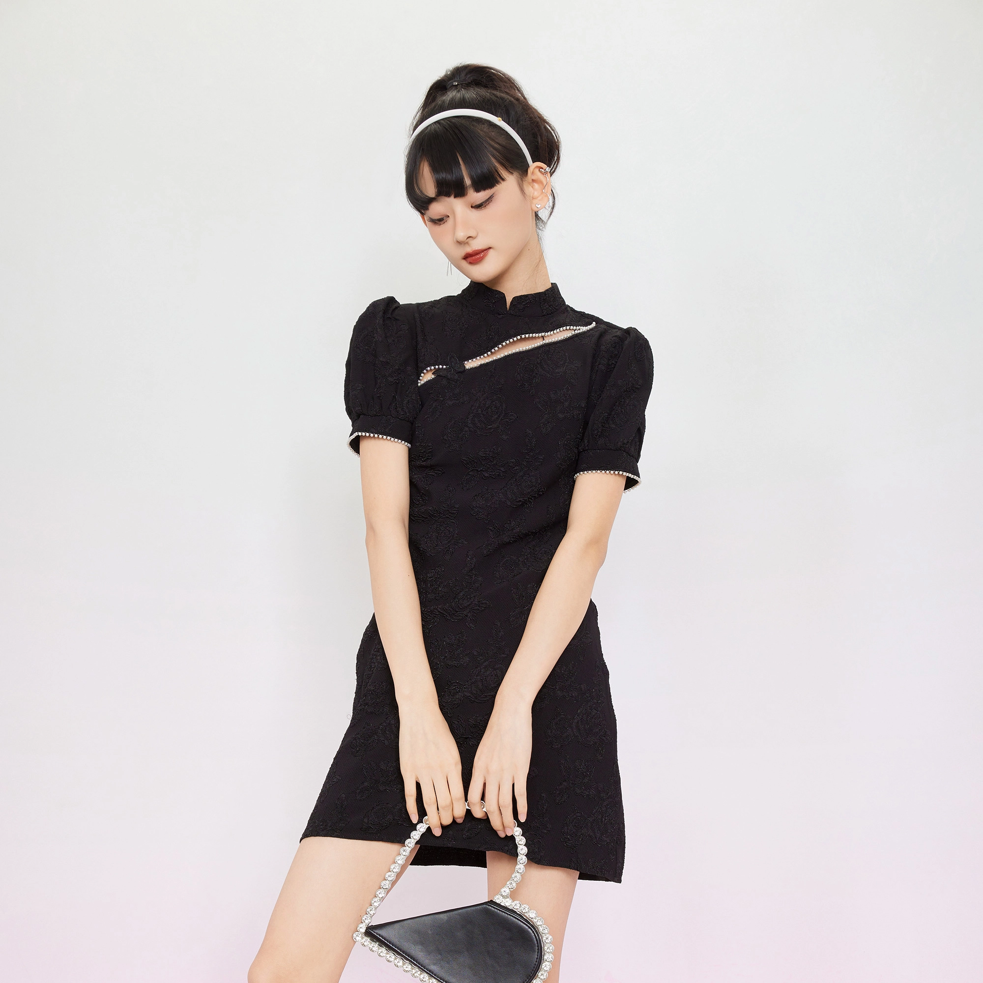 槿爷东方 提花蝴蝶镂空修身短袖旗袍 女款 黑色
