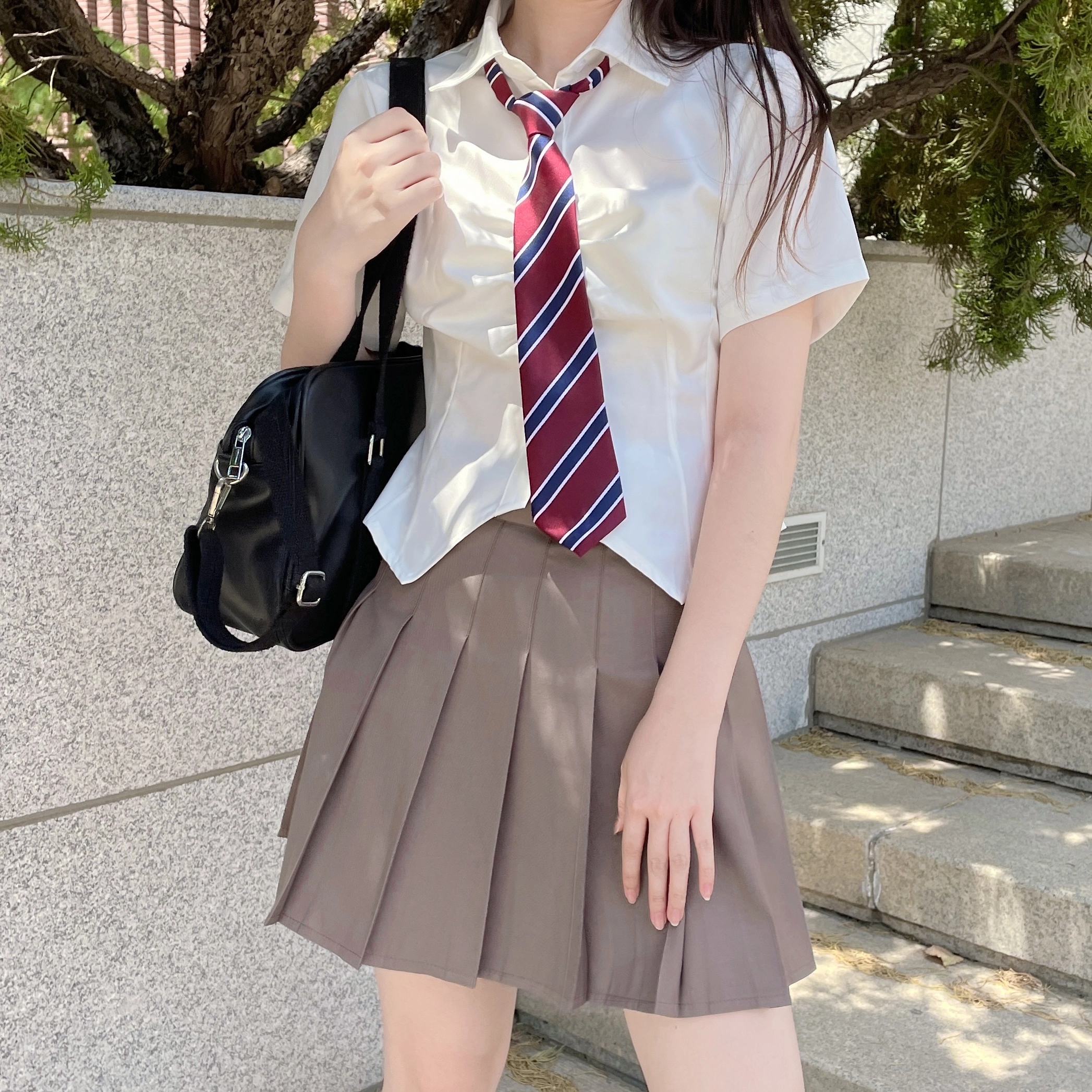 九条喵 撞色领带修身收腰衬衫制服上装 女款 白色