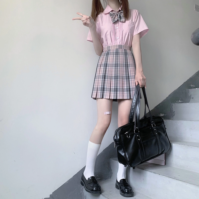 东鲸岁时记 日系格纹百褶半身裙 女款