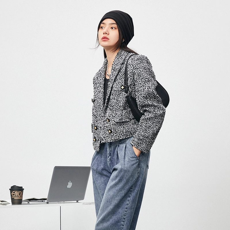 太平鸟 高级感短款西装 女款