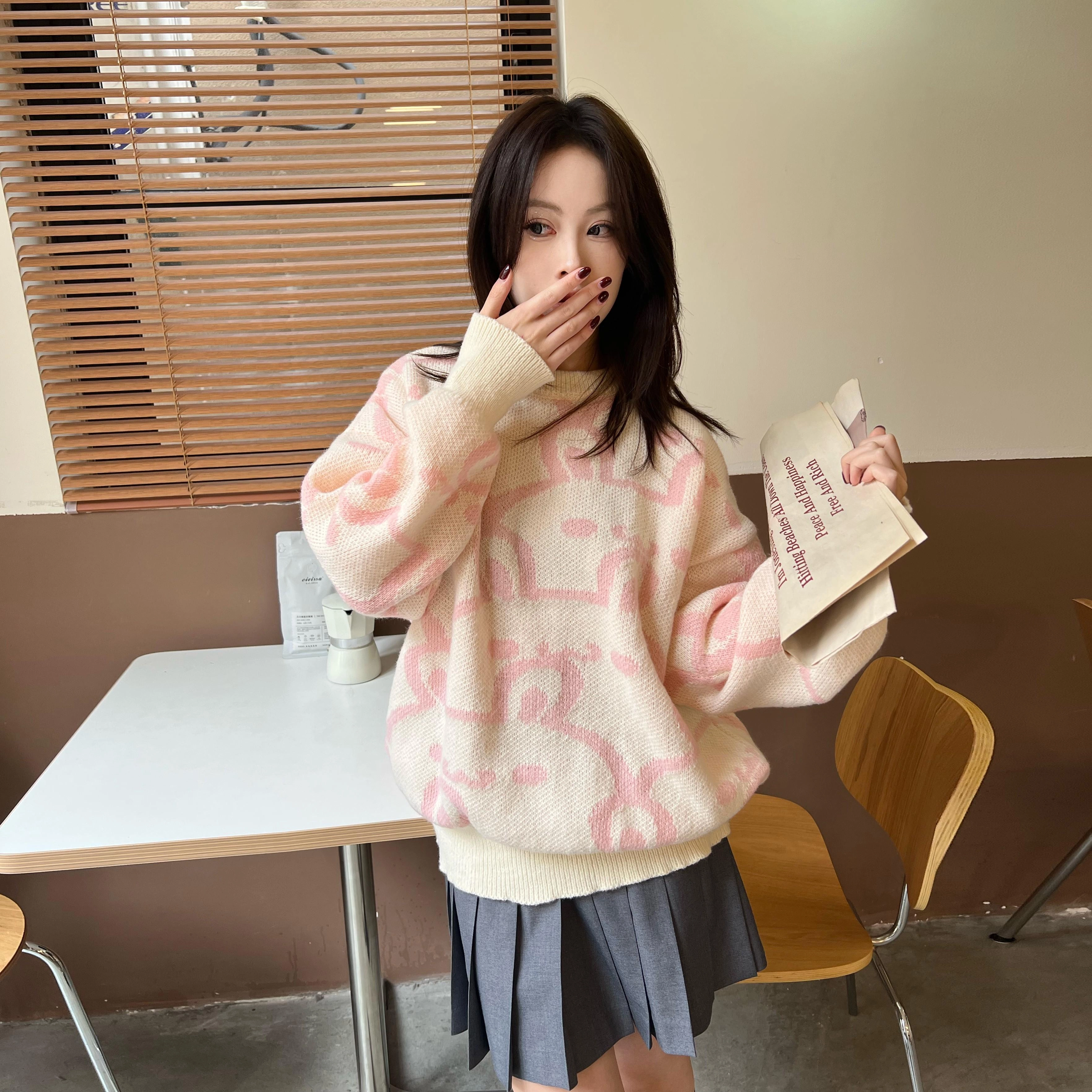 九条喵 小兔子印花宽松休闲针织圆领毛衣 女款 粉红色