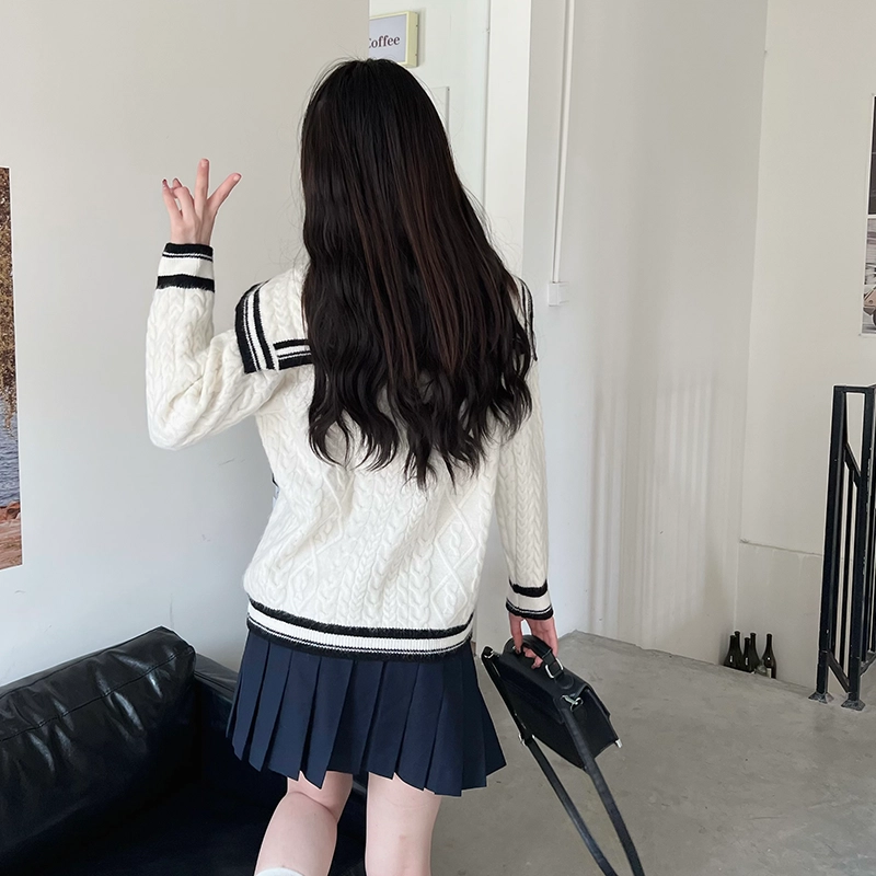九条喵 刺绣蝴蝶结海军领套头长袖圣诞毛衣 女款 含礼盒装 白色