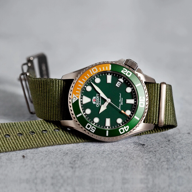 ORIENT 70 200 43.4mm RA-AC0K04E10