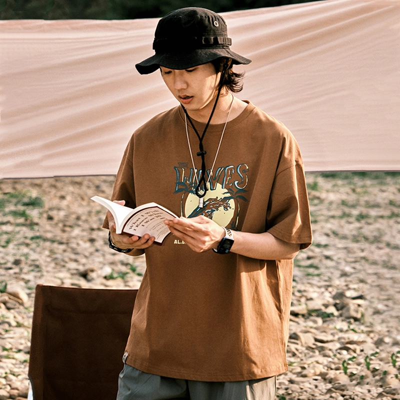 AMBER LIGHT T