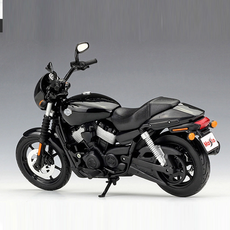 Maisto 112 2015 Street 750