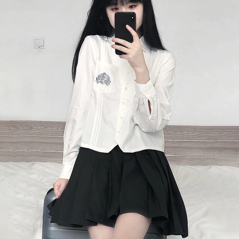 东鲸岁时记 刺绣单排扣翻领长袖衬衫 女款 白色