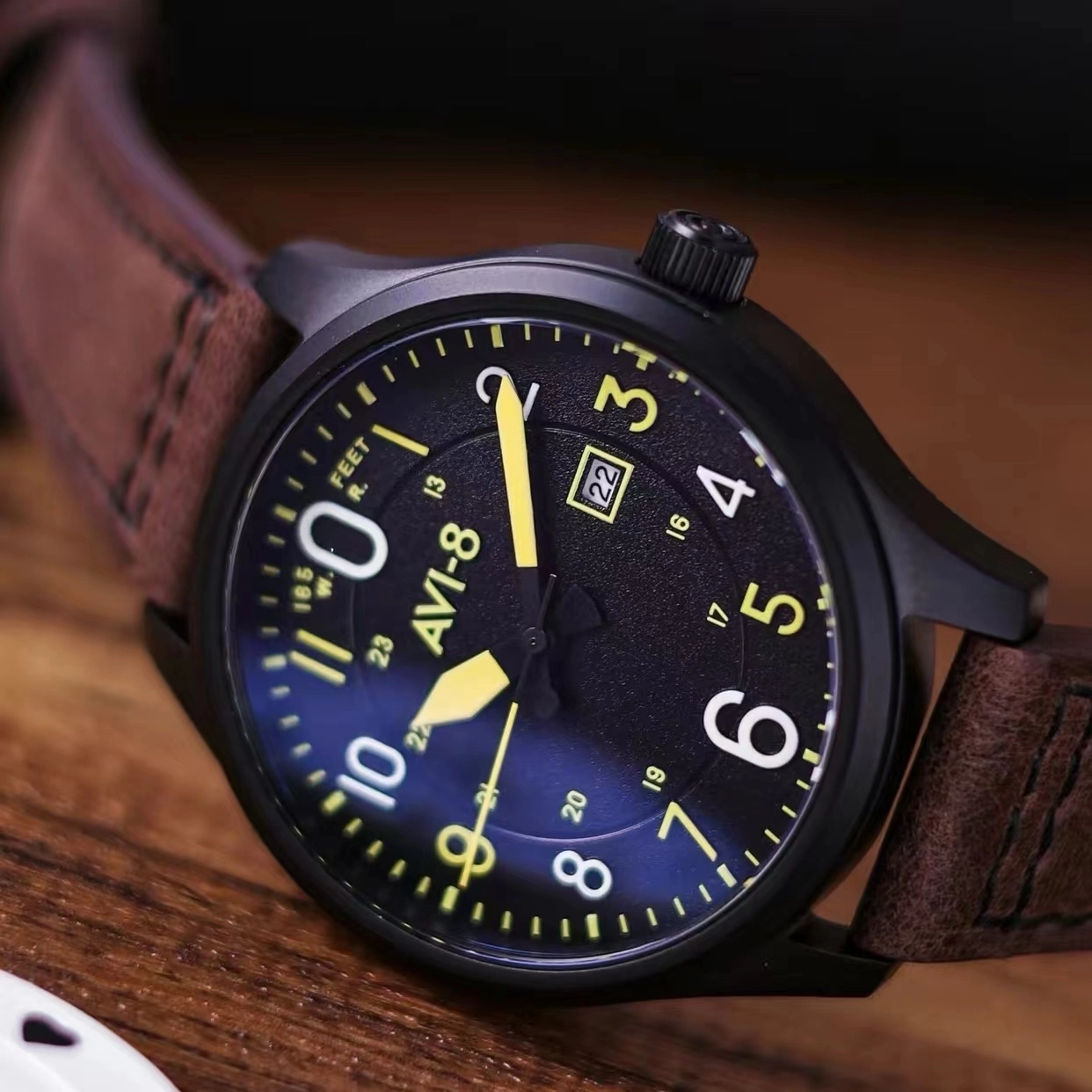 AVI-8 43mm AV-4053-04