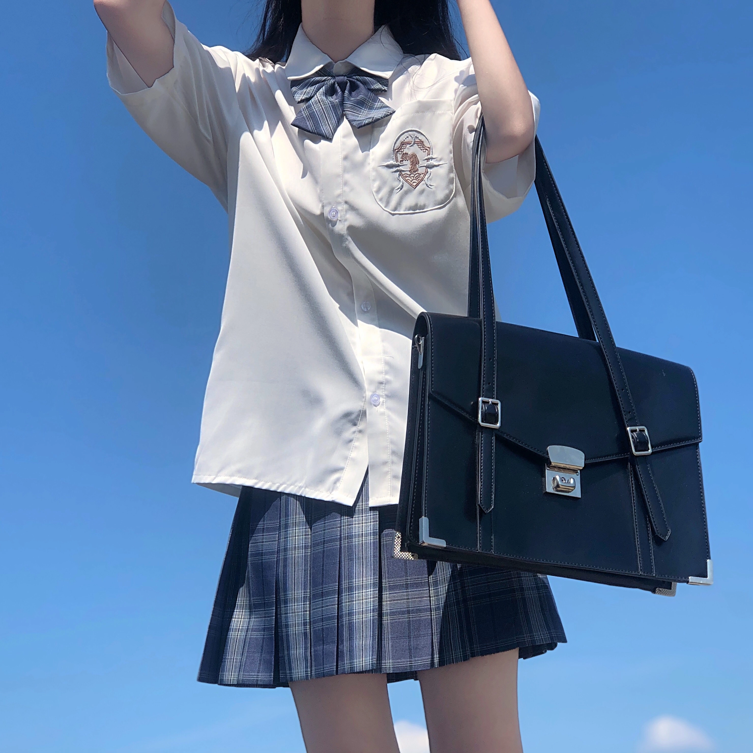 九条喵 刺绣短袖衬衫制服上装 女款