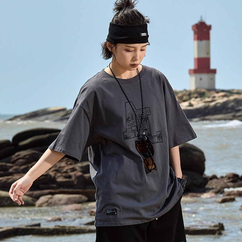 AMBER LIGHT T