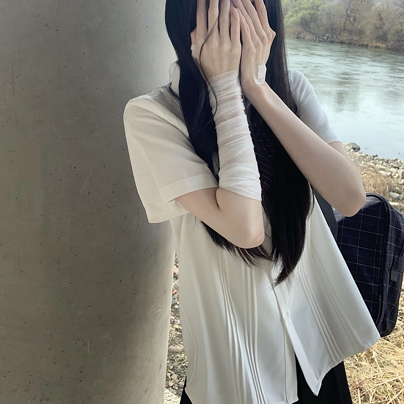 东鲸岁时记 刺绣印花单排多扣直筒短袖 樱川衬衫 女款