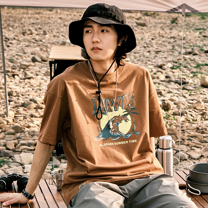 AMBER LIGHT T