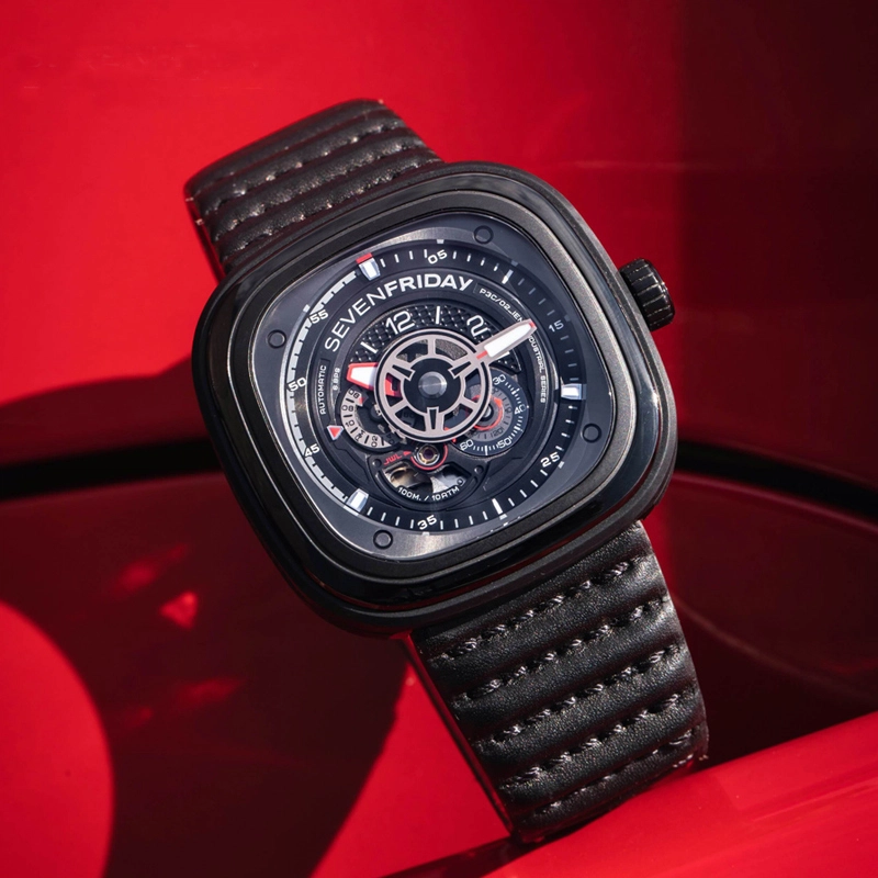 SEVENFRIDAY P 47.6mm P3C02L