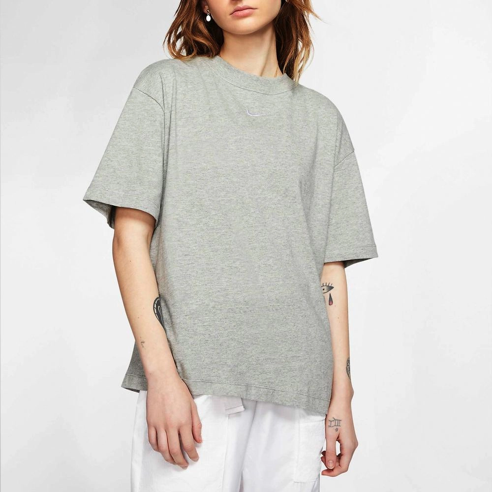 Nike Sportswear Essential logo T