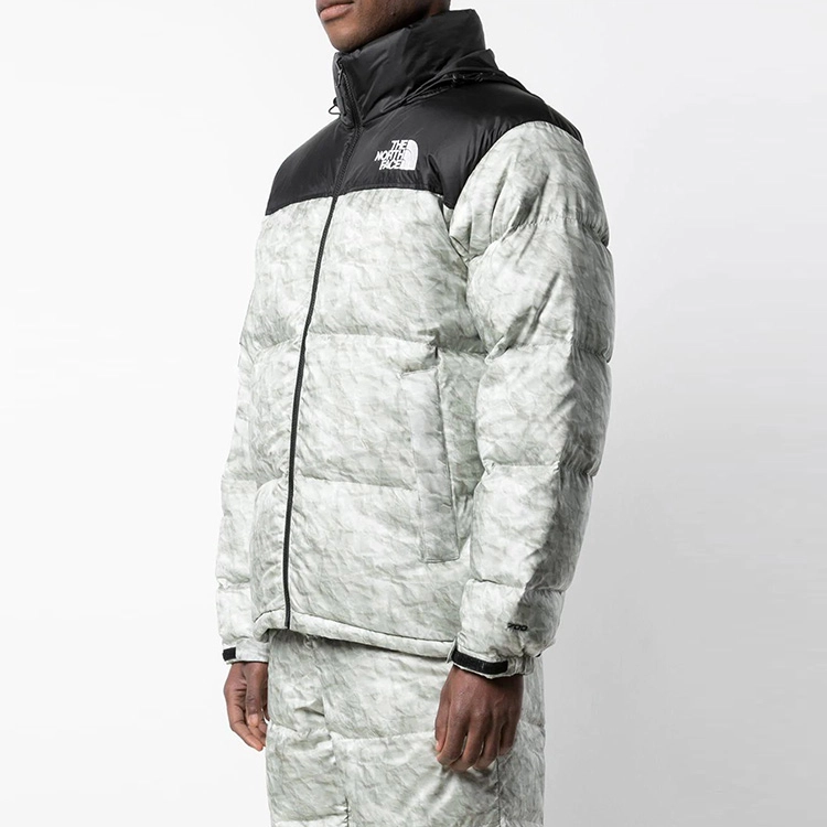 Supreme week 18 x The North Face Paper Print Nuptse Jacket