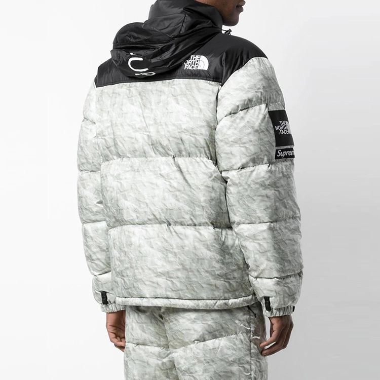 Supreme week 18 x The North Face Paper Print Nuptse Jacket