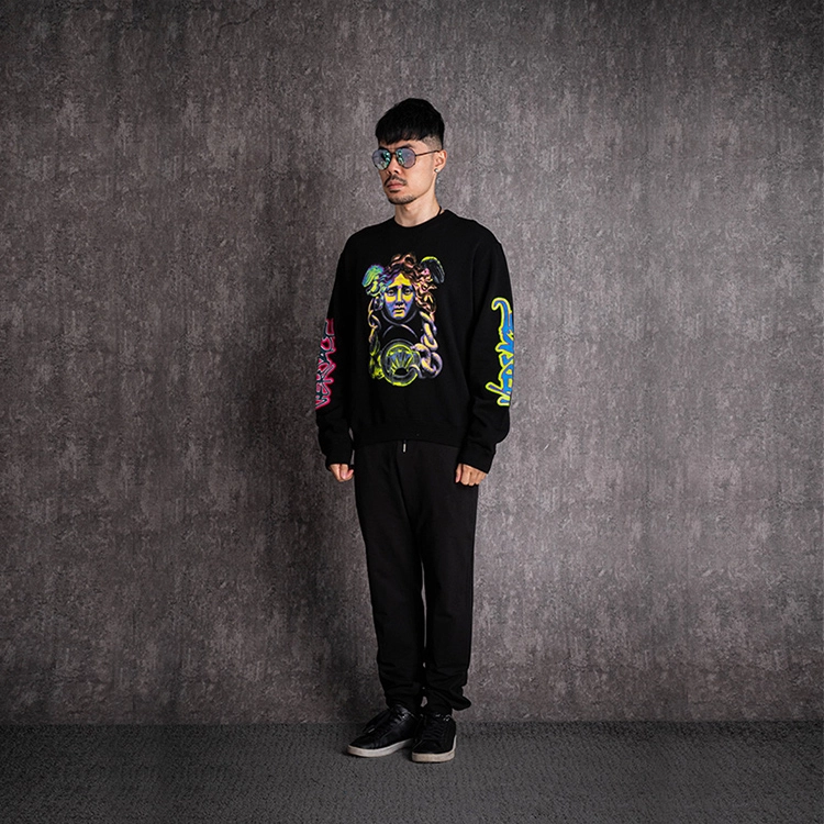 VERSACE