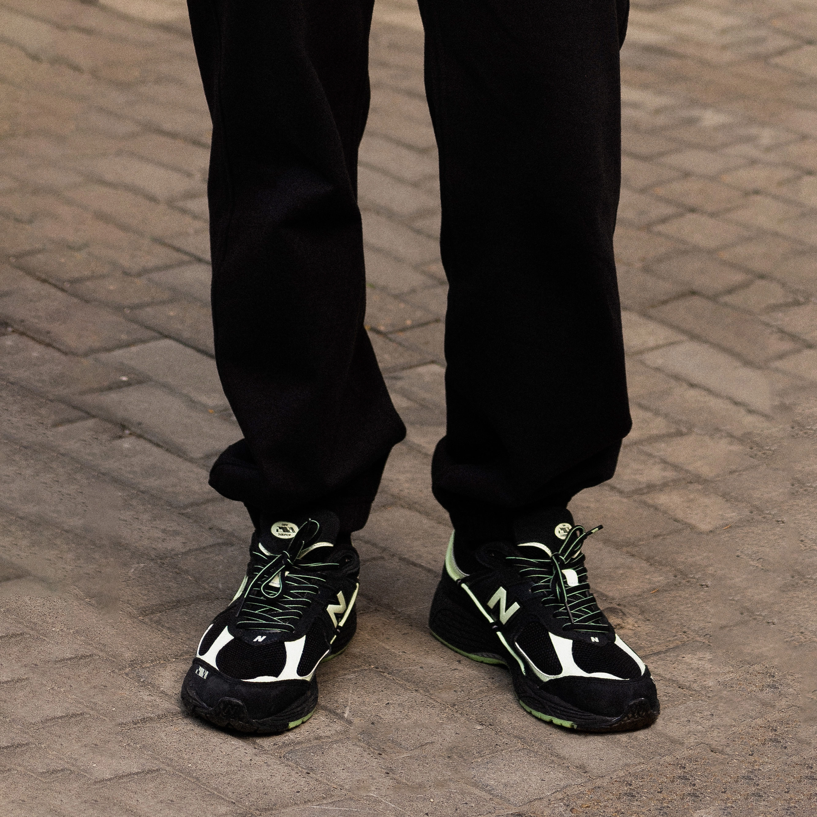 RANDOMEVENT x UNIK x New Balance NB 2002R