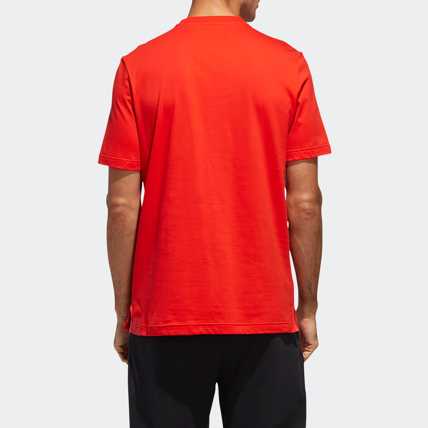 adidas T