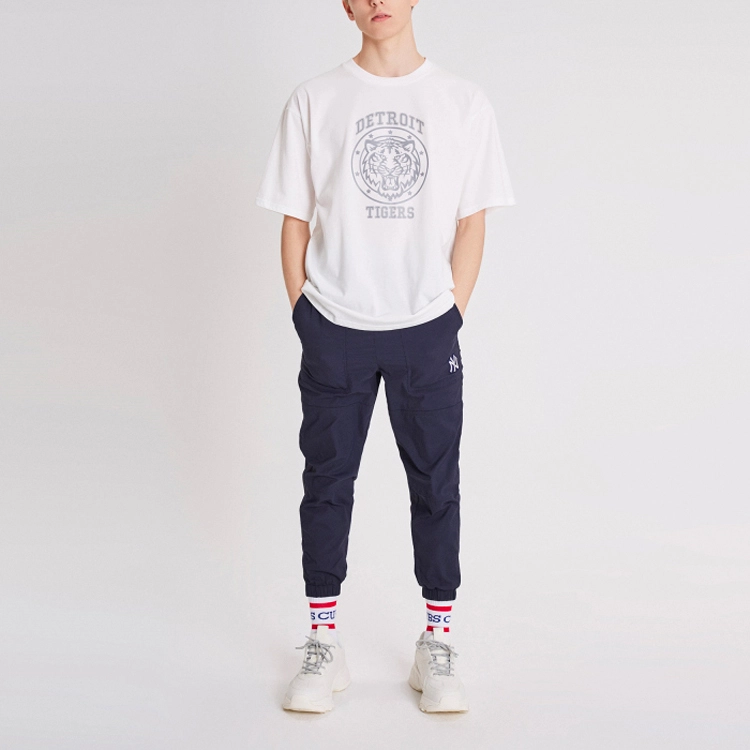 MLB T