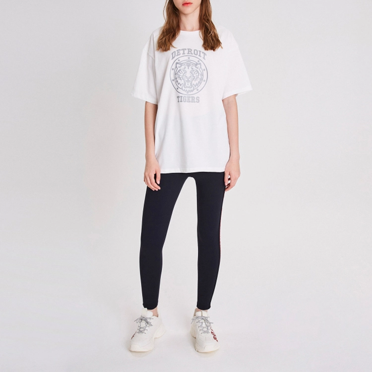 MLB T