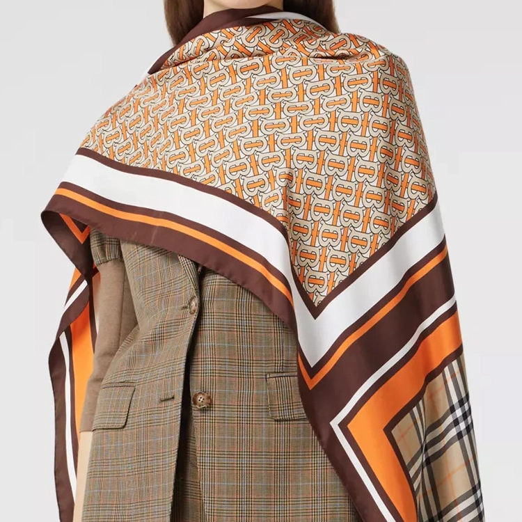 Burberry TB