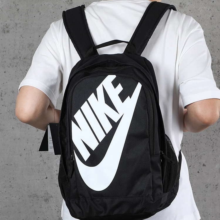 Nike ELEMENTAL Logo