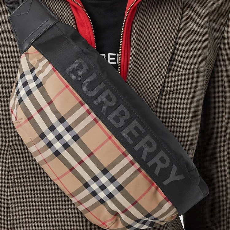 Burberry Vintage Logo