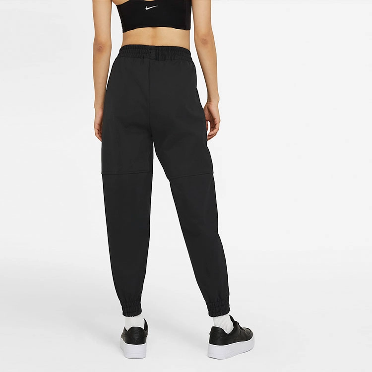 Nike Sportswear Swoosh Logo