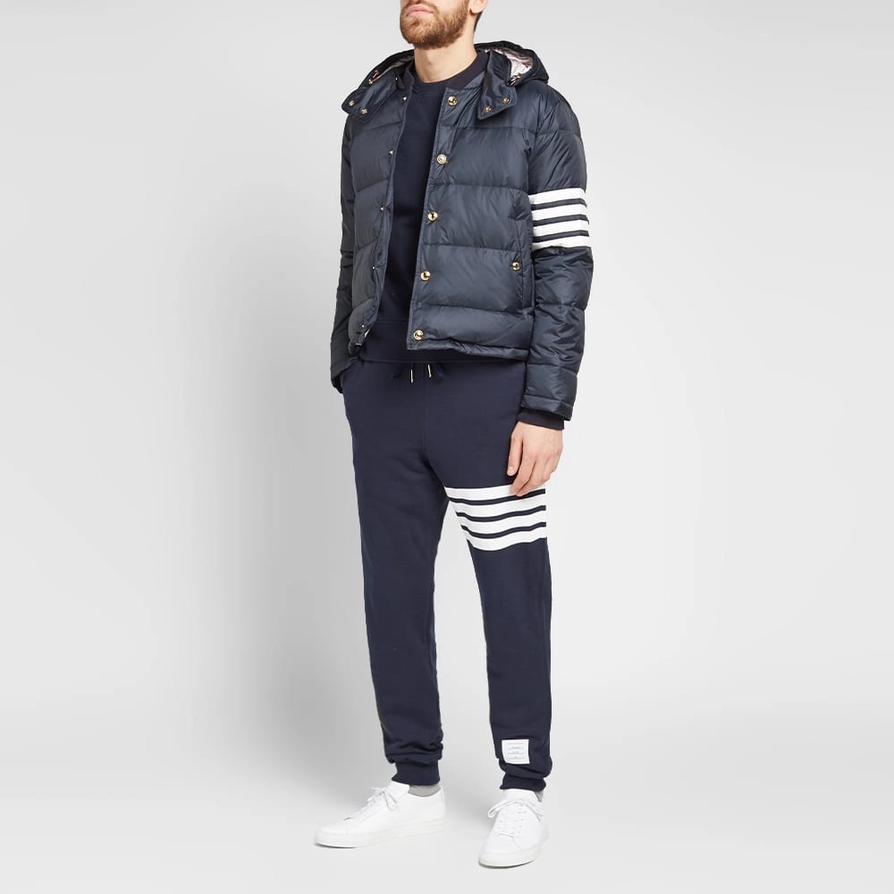 THOM BROWNE Logo