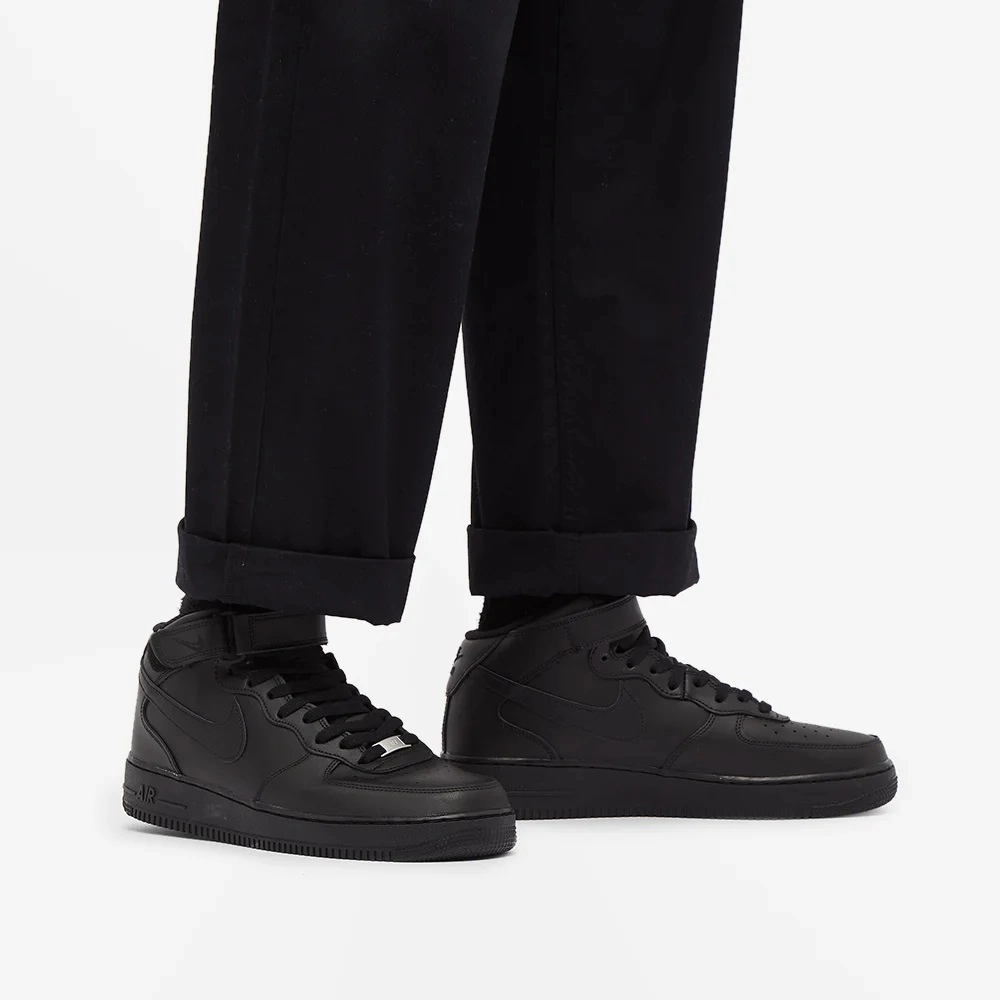 Nike Air Force 1 07