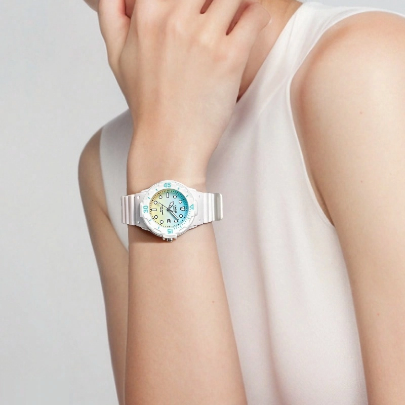 CASIO YOUTH 100 LRW-200H-2E2