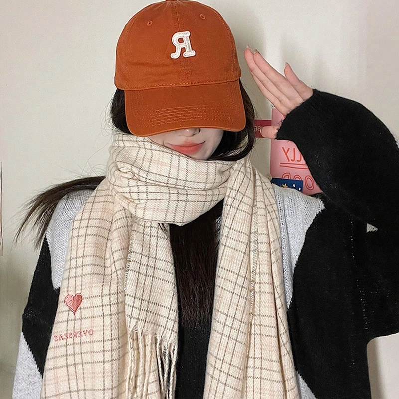 千桐 爱心刺绣格纹 甜美复古保暖流苏 聚酯纤维 绒线围巾 男女同款情侣款