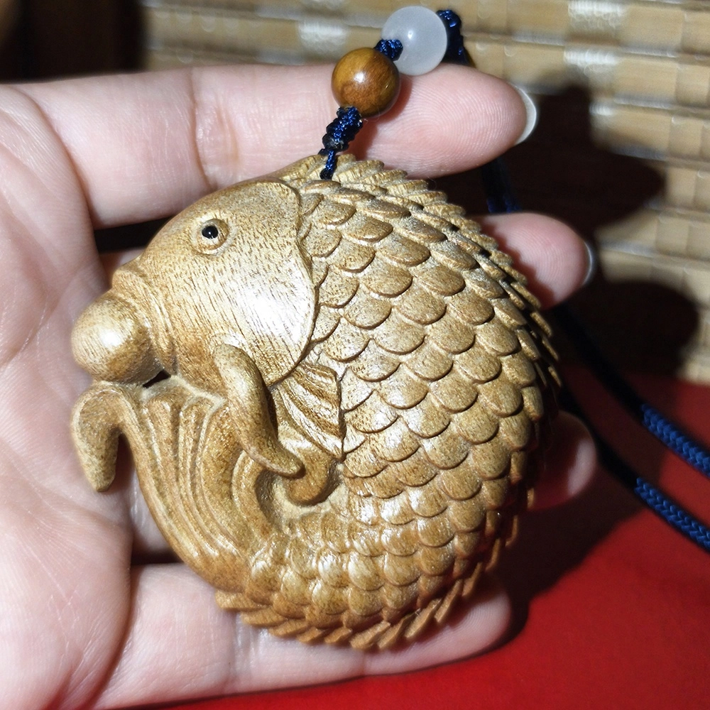 仙作美 金丝楠小叶桢楠枯木老料实木雕刻年年有鱼文玩手把件 楠木 摆件 男女同款情侣款